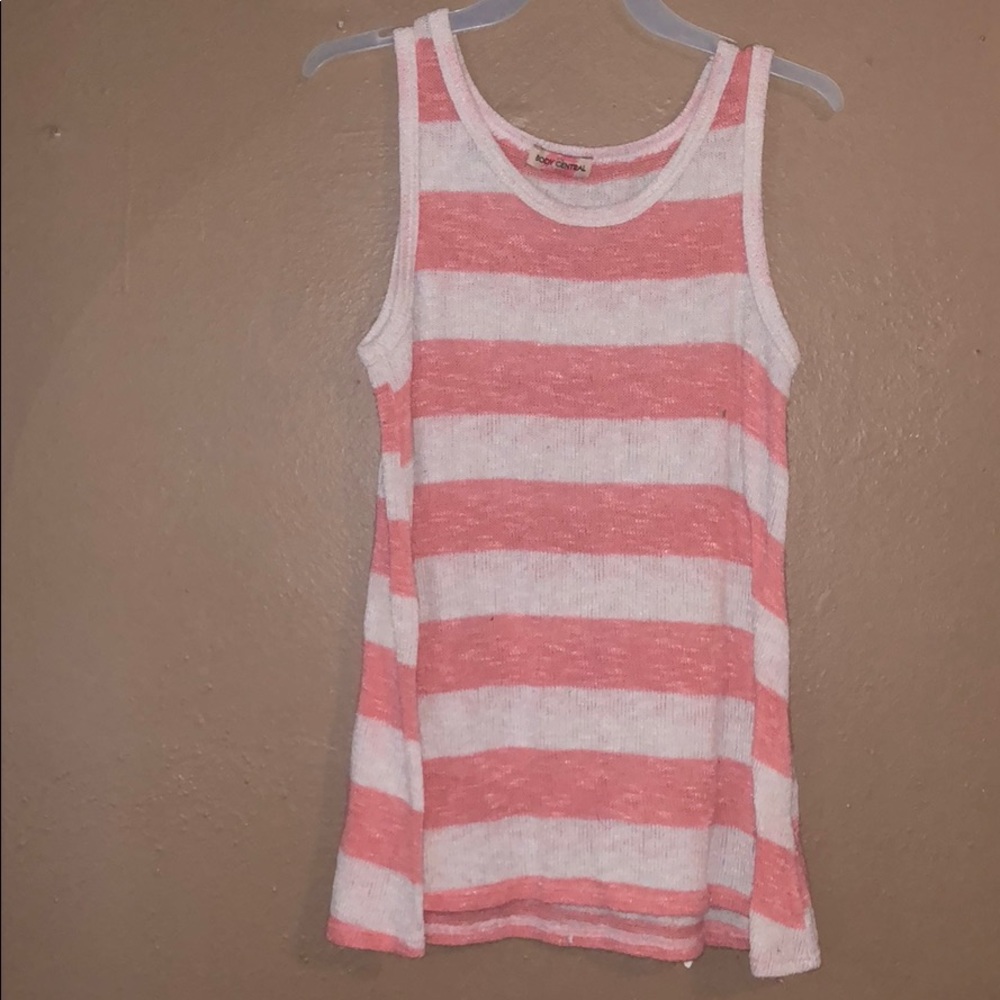 Body central White & Pink tank!